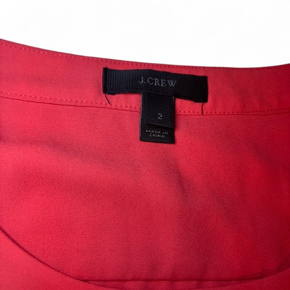J. Crew Size 2 Vibrant Coral Sleeveless Blouse Loose Fit Versatile - Picture 3 of 6